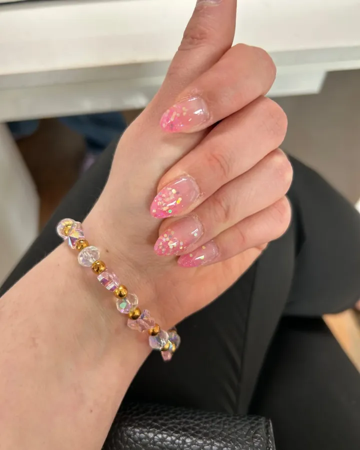 Nail Art mit dezenten Akzenten